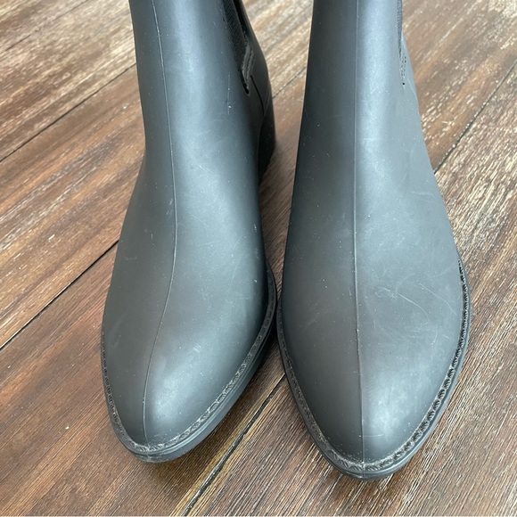 Jeffrey Campbell Havana Last Stormy Matte Point Toe Chelsea Rain Boot Women’s 7 - Picture 5 of 13